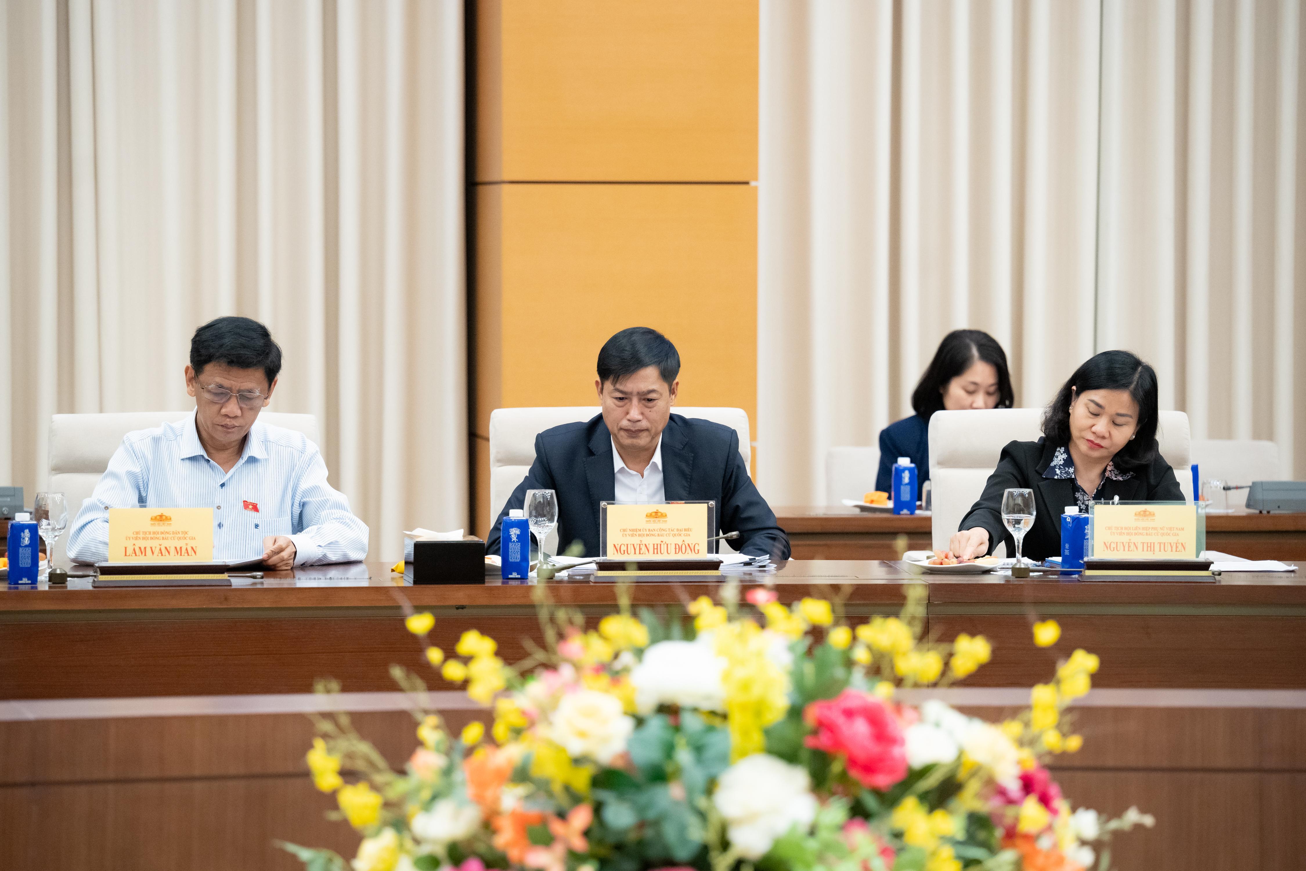 202511101821067401_Z81_8710