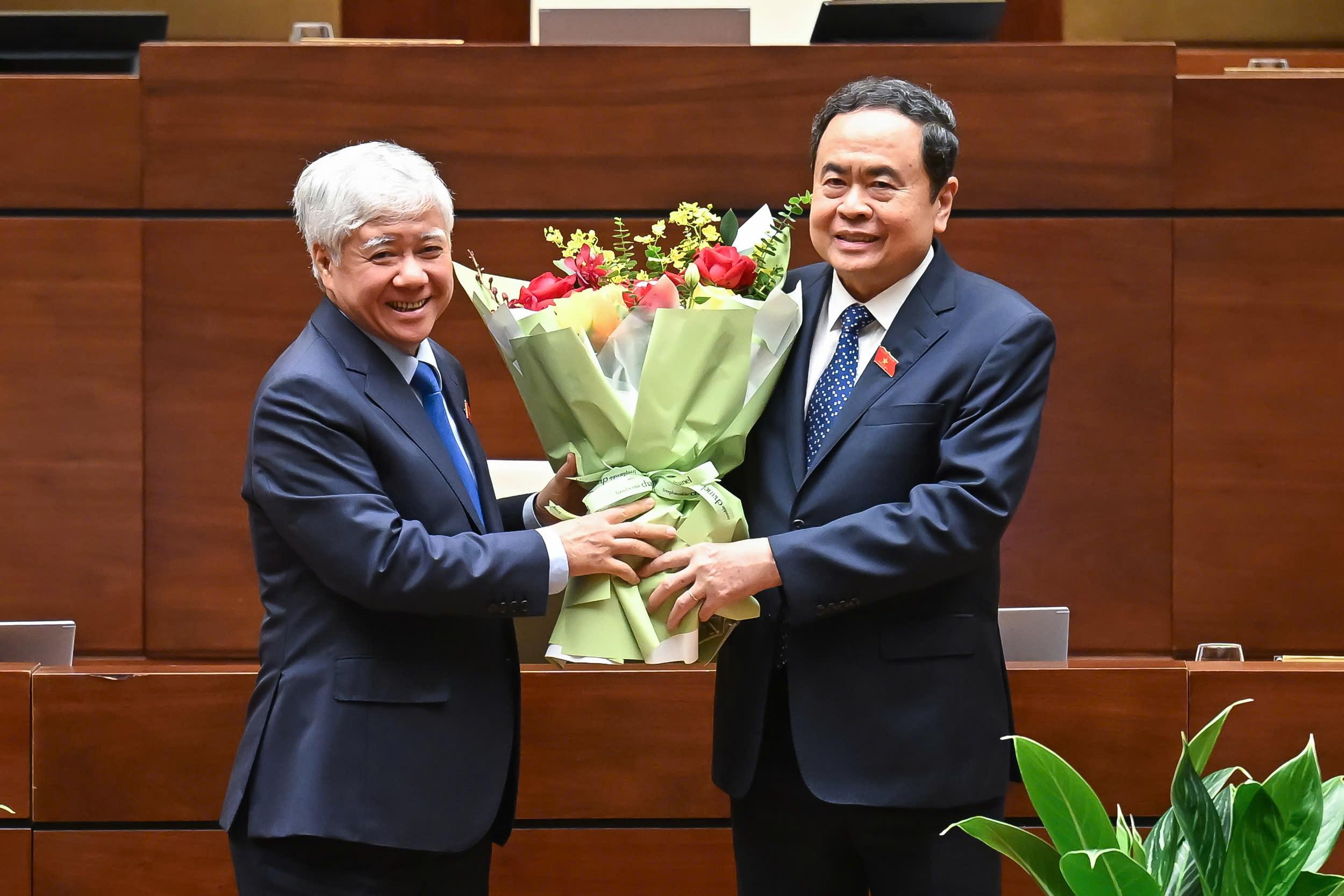 260620250212-202506261105427401_gen-h-z6743468591303_21f18a08d1a3345975217b72ac5b9920