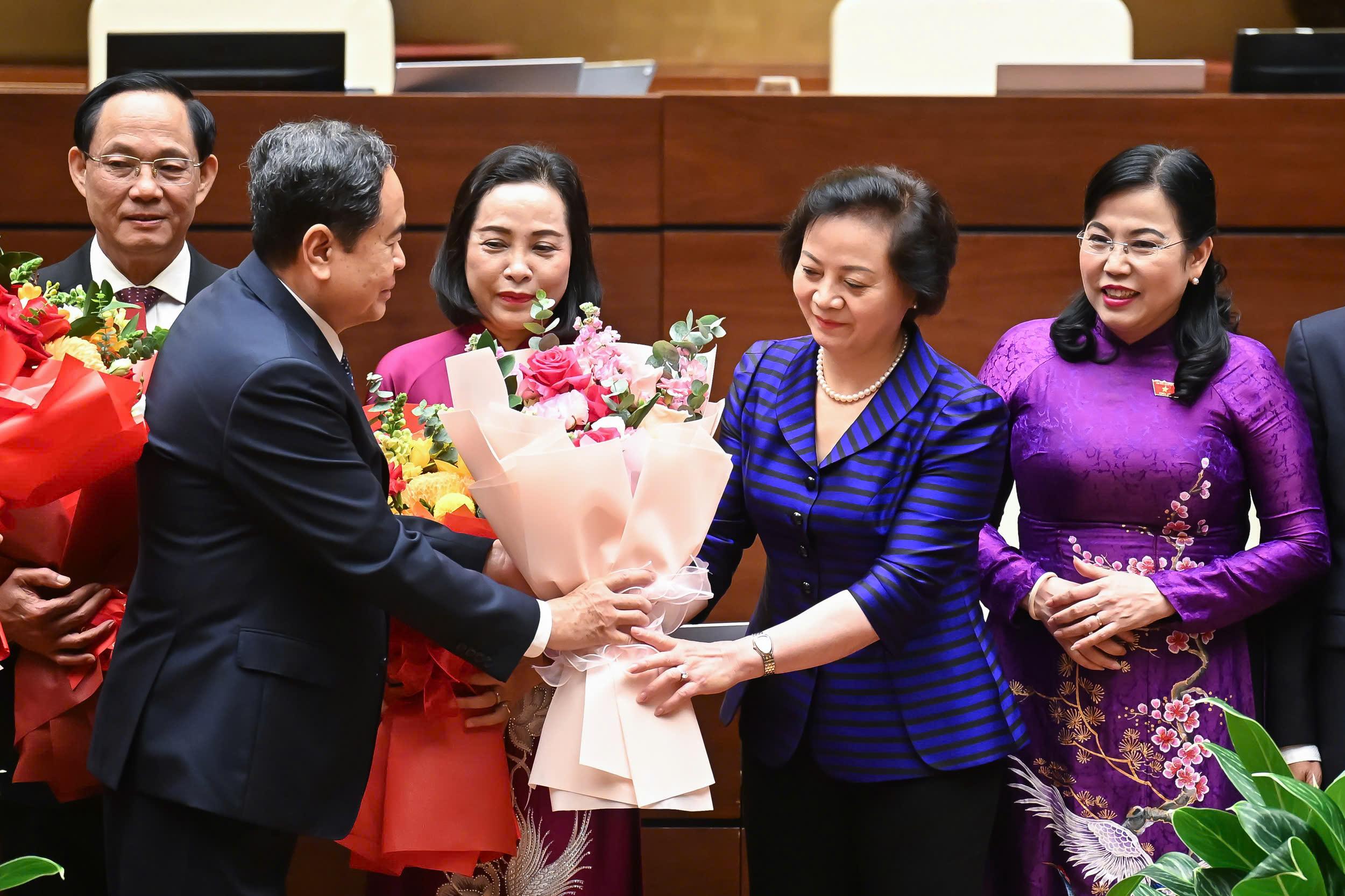 260620250249-202506261136057690_gen-h-z6743590649245_4064c63594eb6a203663a38ef60414f7