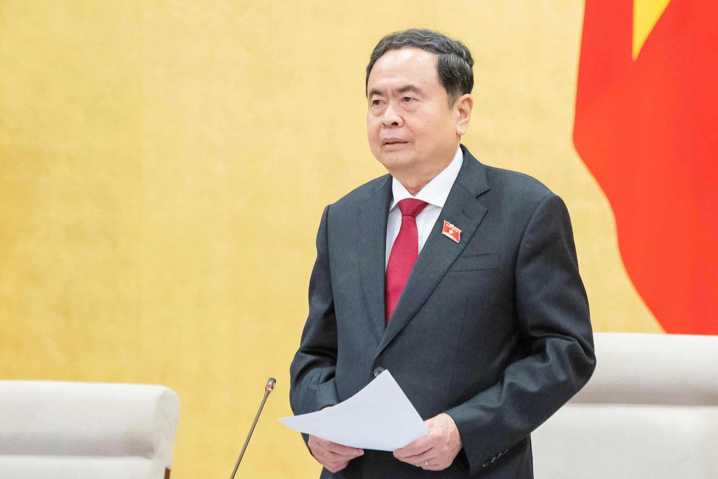 z7209485602815_32e4cf094eecb50bc37af36bf62319d2